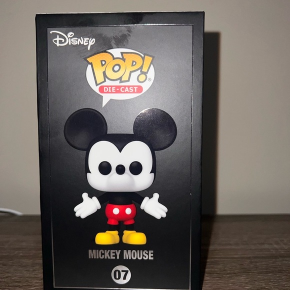 Funko Die-Cast Mickey Mouse Figure - Black, White, Red, Yellow Limited Edition - Picture 4 of 6